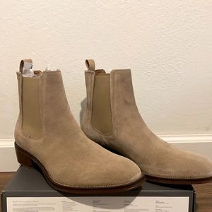 Brand new men’s Aldo Chelsea boots.